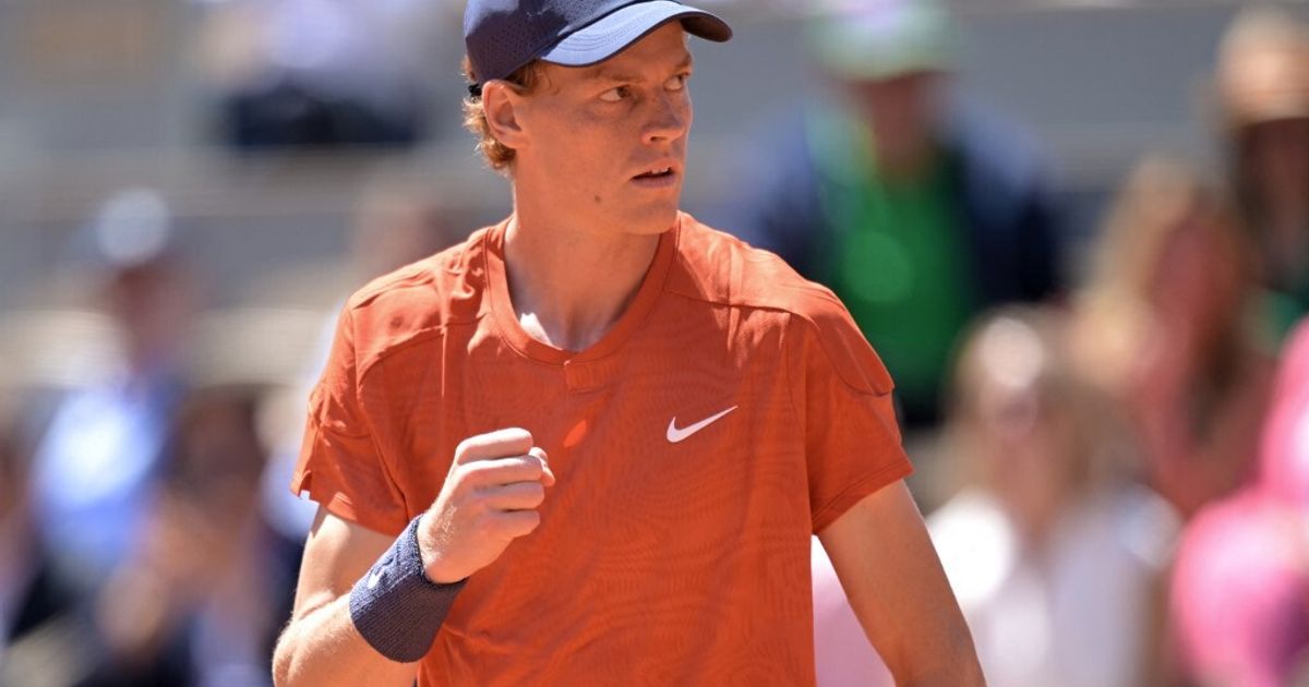 Delusione Sinner a Parigi, Alcaraz vince 3 2 e conquista la finale del Roland Garros