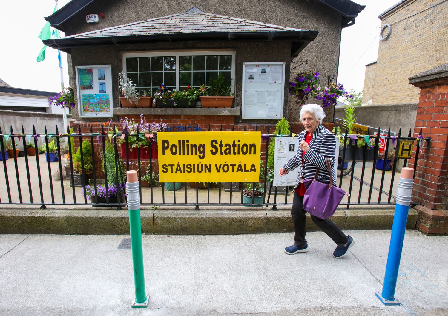 Gli irlandesi al voto