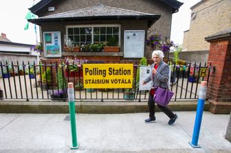 Gli irlandesi al voto