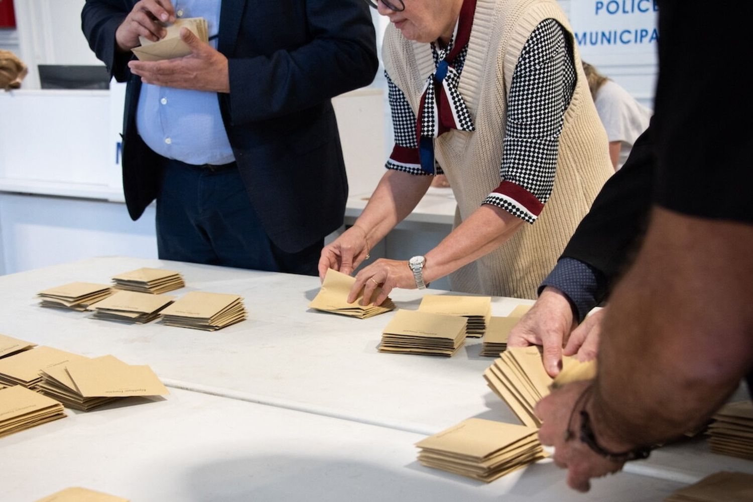 Spoglio delle schede in Francia