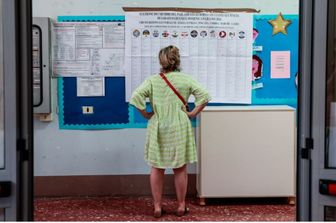 Elezioni - seggio elettorale