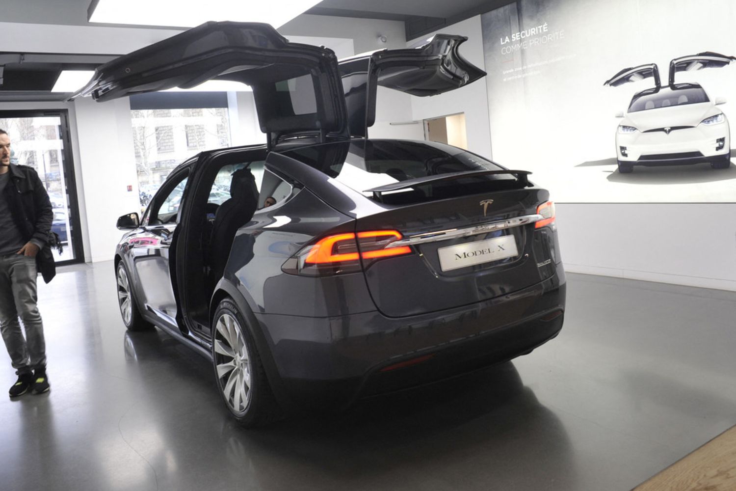 Un rivenditore Tesla