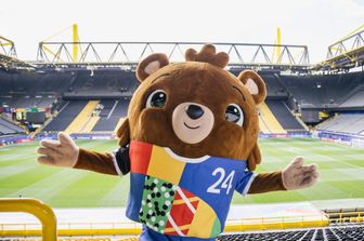 L'orsetto Albart, mascotte di Euro 2024