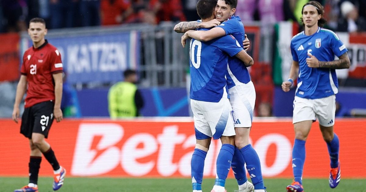 L’Italia batte in cambio l’Albania 2-1.  Spettacolo in barella