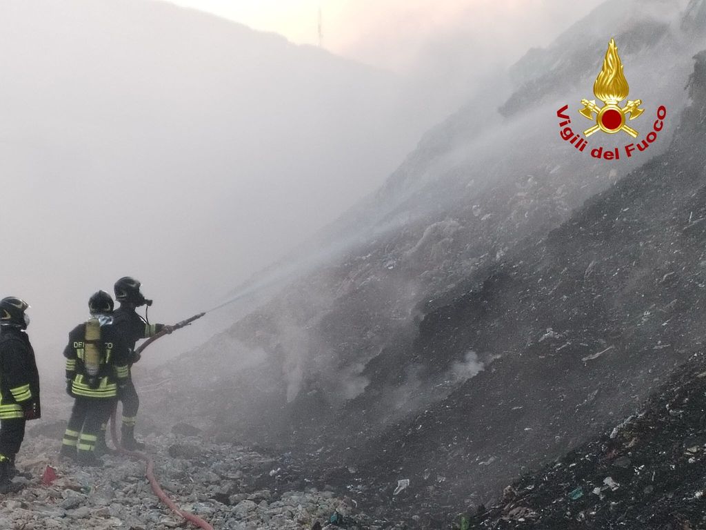 Incendio della discarica di Palermo