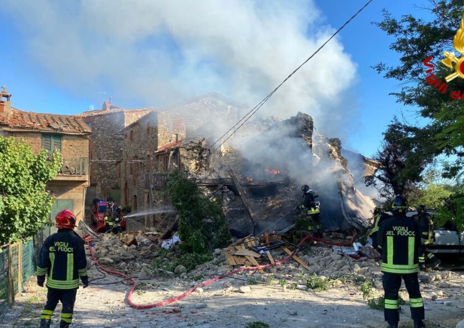 La palazzina esplosa a Parrano