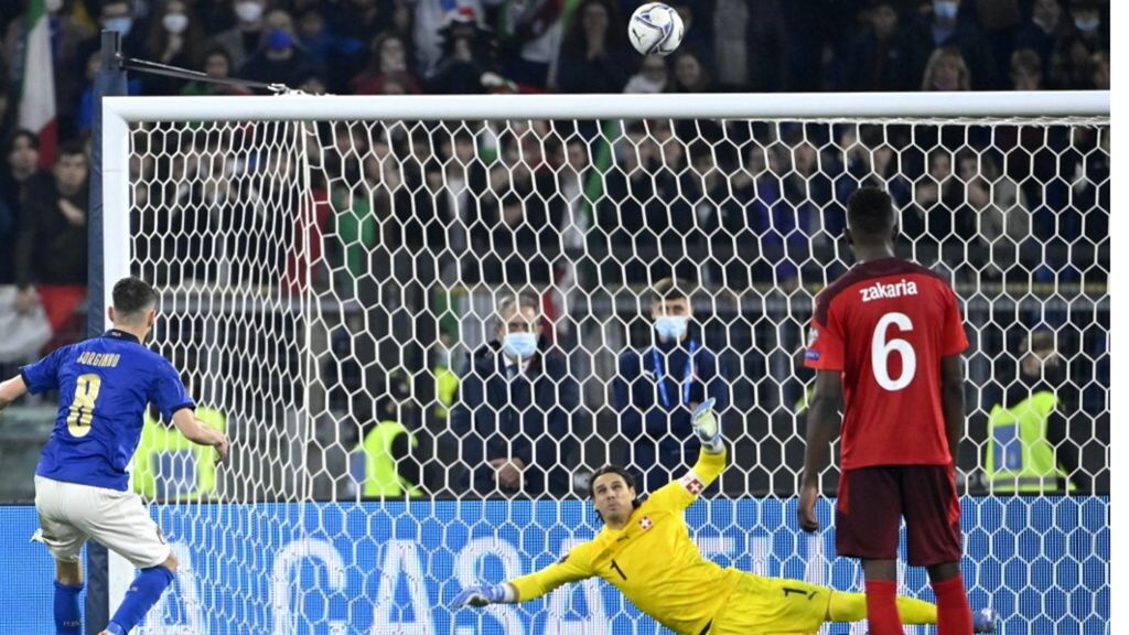 Jorginho fallisce il rigore allo scadere del match tra Italia e Svizzera del 12 novembre 2021 a Roma. L'Italia non andrà ai mondiali in Qatar