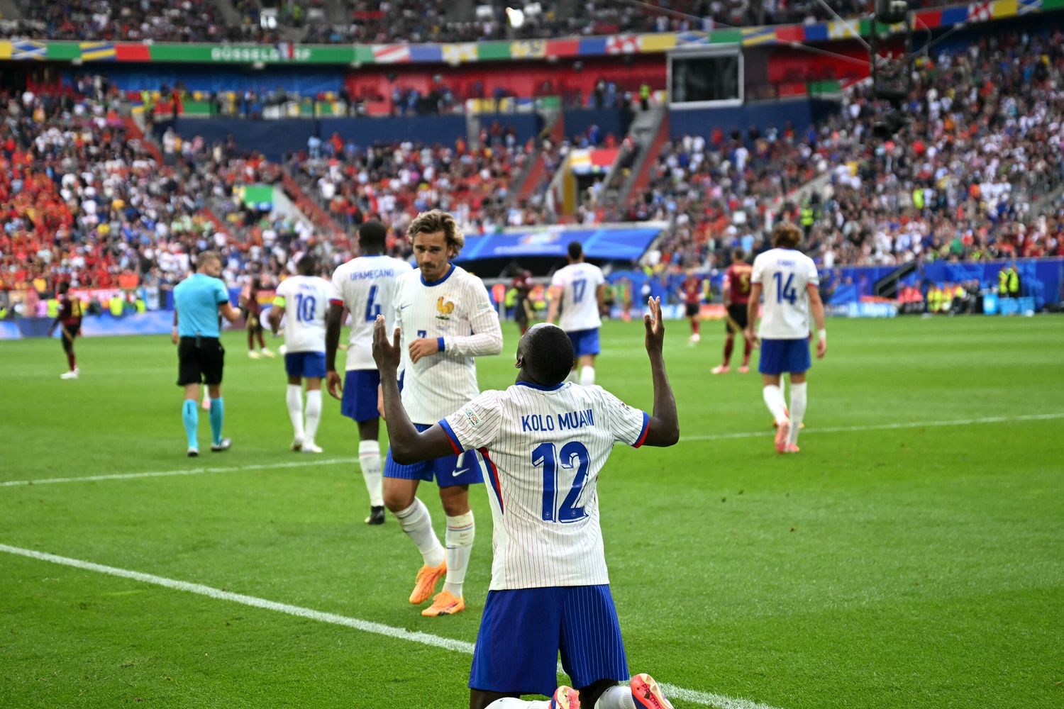 Francia-Belgio, l'esultanza di Kolo Muani