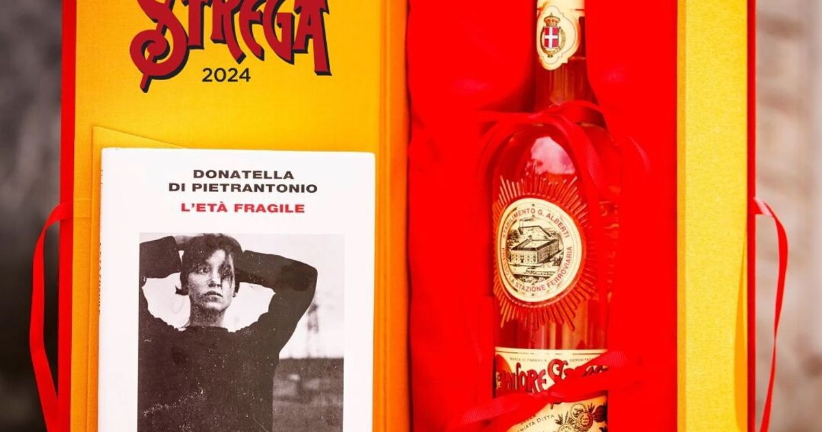 ドナテッラ・ディ・ピエトラントニオは『L’età fragile』でストレガ賞を受賞した。