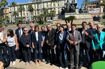 Le opposizioni unite davanti alla Cassazione per il deposito del quesito referendario contro l'autonomia differenziata