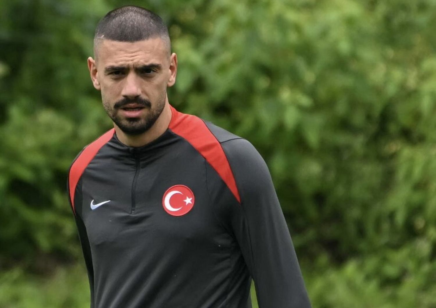 Il difensore della Turchia Merih Demiral in allenamento nel campo della squadra a Barsinghausen
