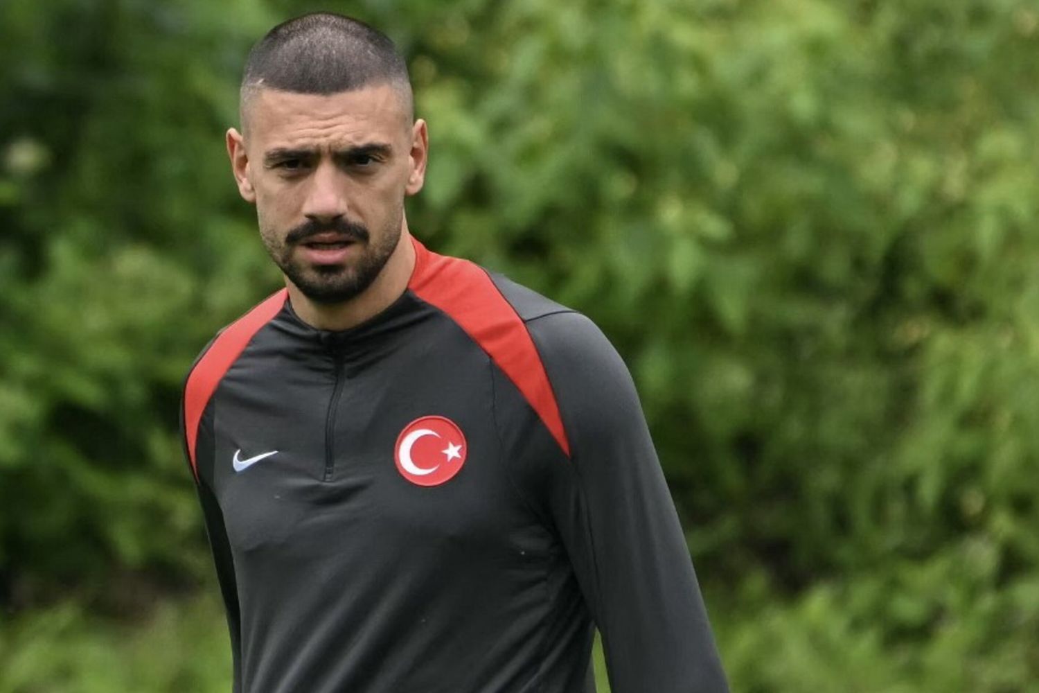 Il difensore della Turchia Merih Demiral in allenamento nel campo della squadra a Barsinghausen