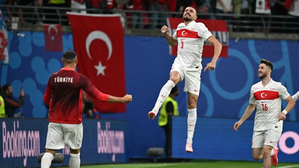 Demiral esulta dopo il gol dell'1-0 sull'Austria