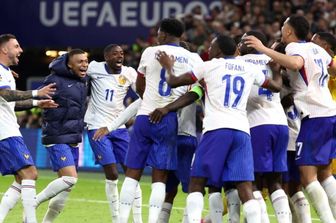 La Francia festeggia il passaggio in semifinale