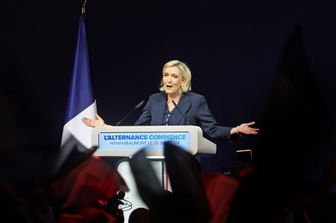 francia elezioni ballottaggi le pen macron