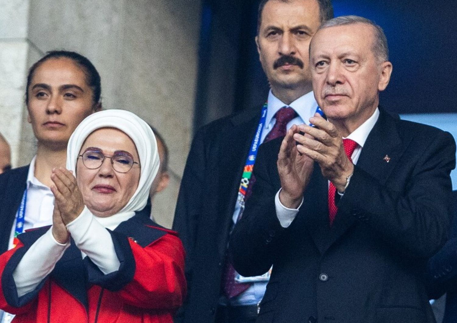 Il presidente Erdogan ieri in tribuna a Berlino per Olanda-Turchia