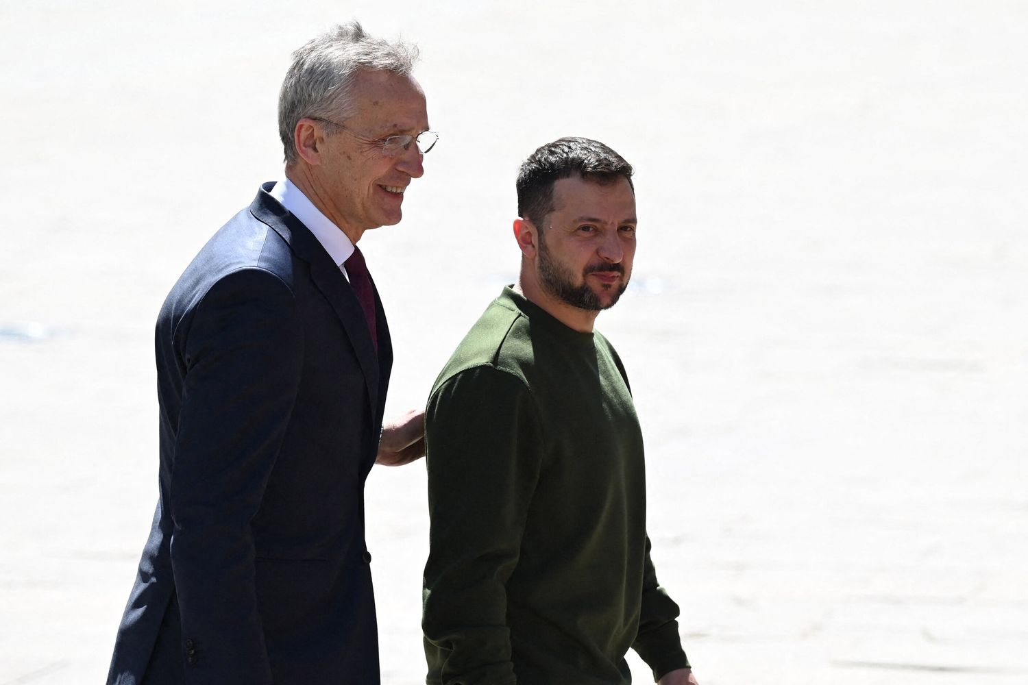 Stoltenberg e Zelensky