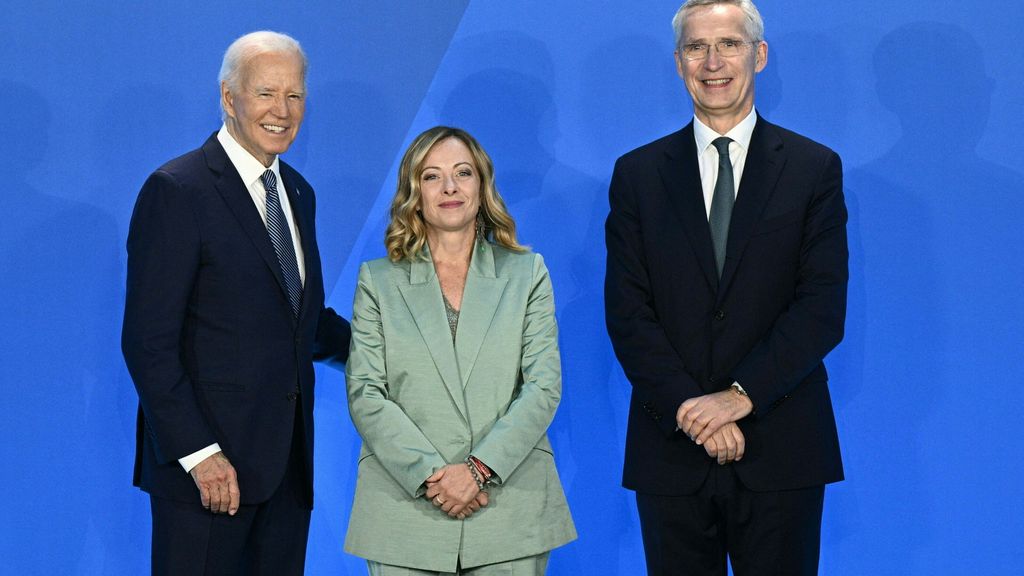 La premier Giorgia Meloni, il presidente degli Usa Joe Biden e il segretario generale uscente Jens Stoltenberg