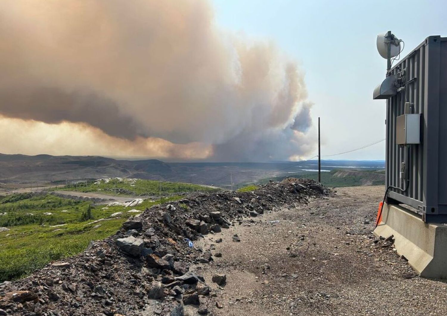 canada mega incendio evacuate novemila persone