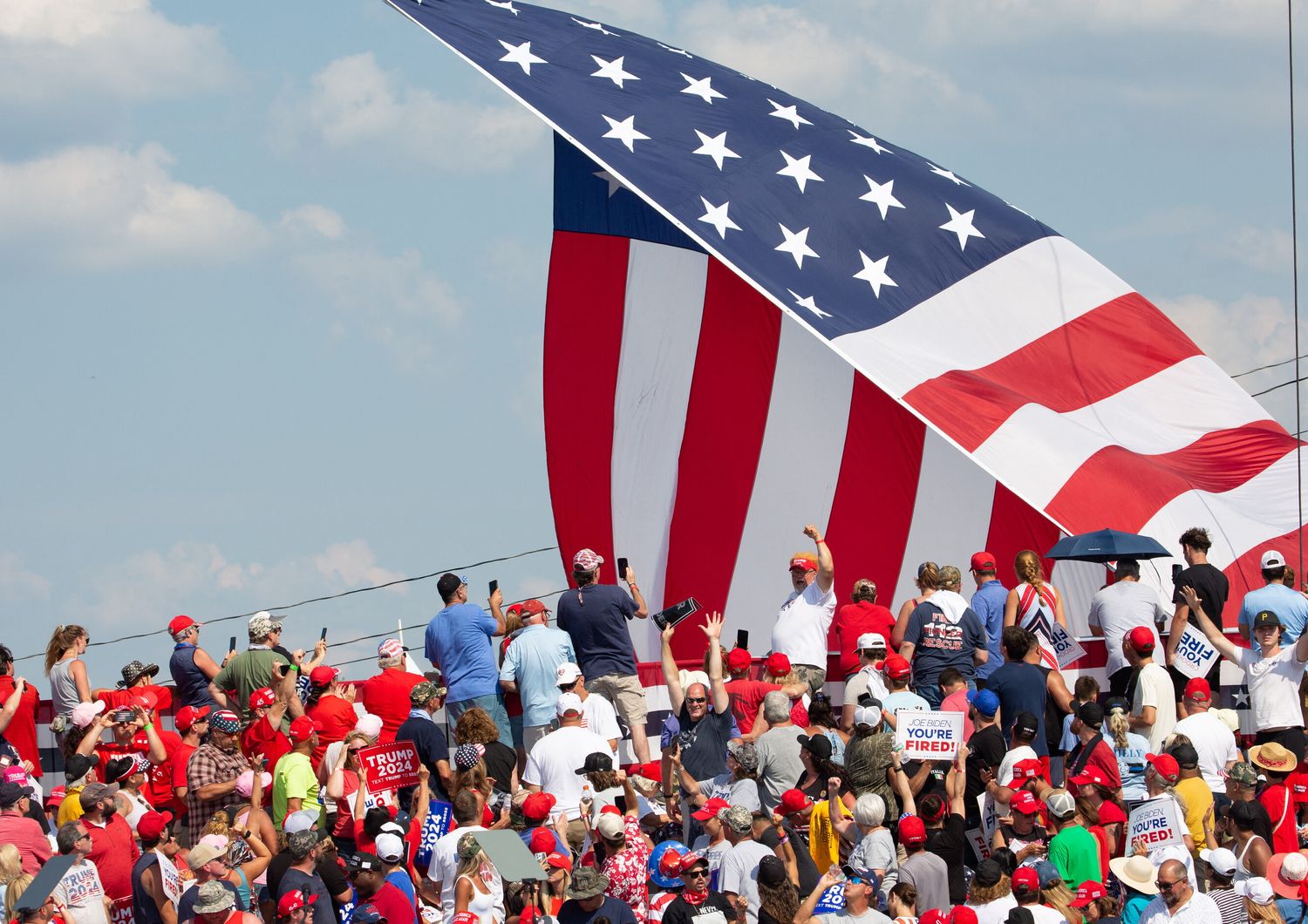 Il pubblico del comizio di Donald Trump in Pennsylvania