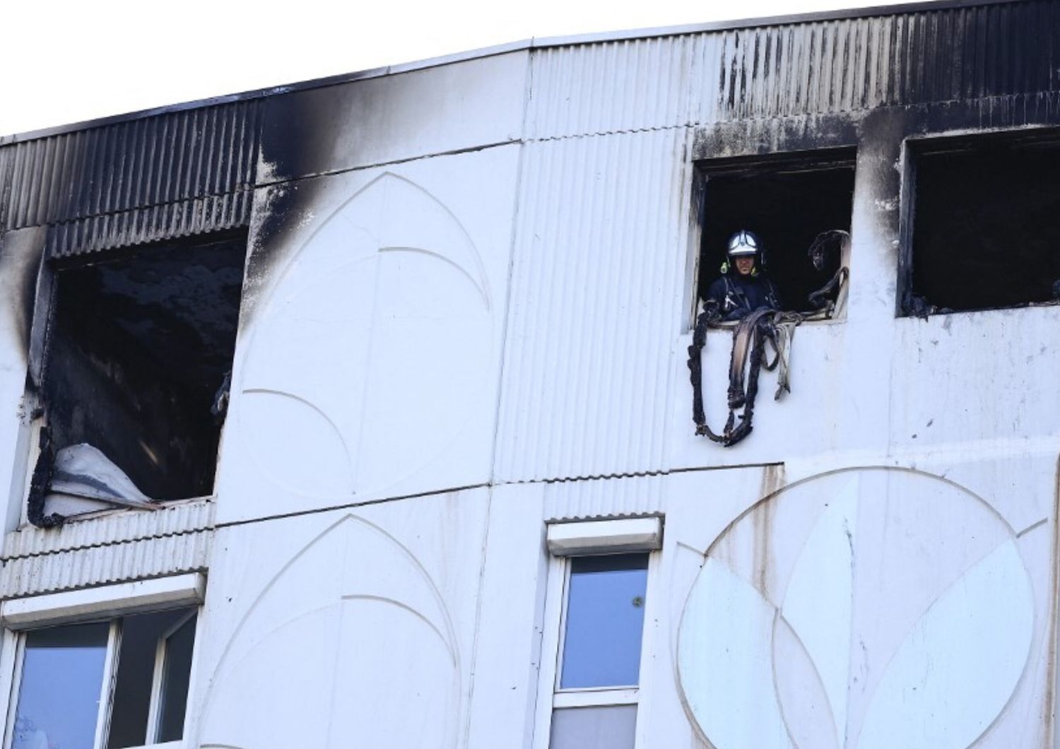 Incendio in condominio, Nizza