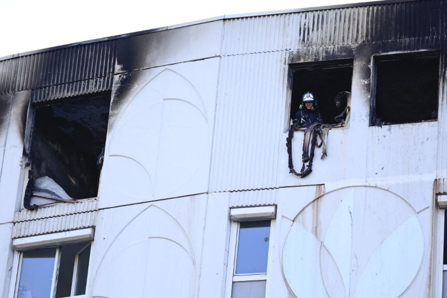Incendio in condominio, Nizza