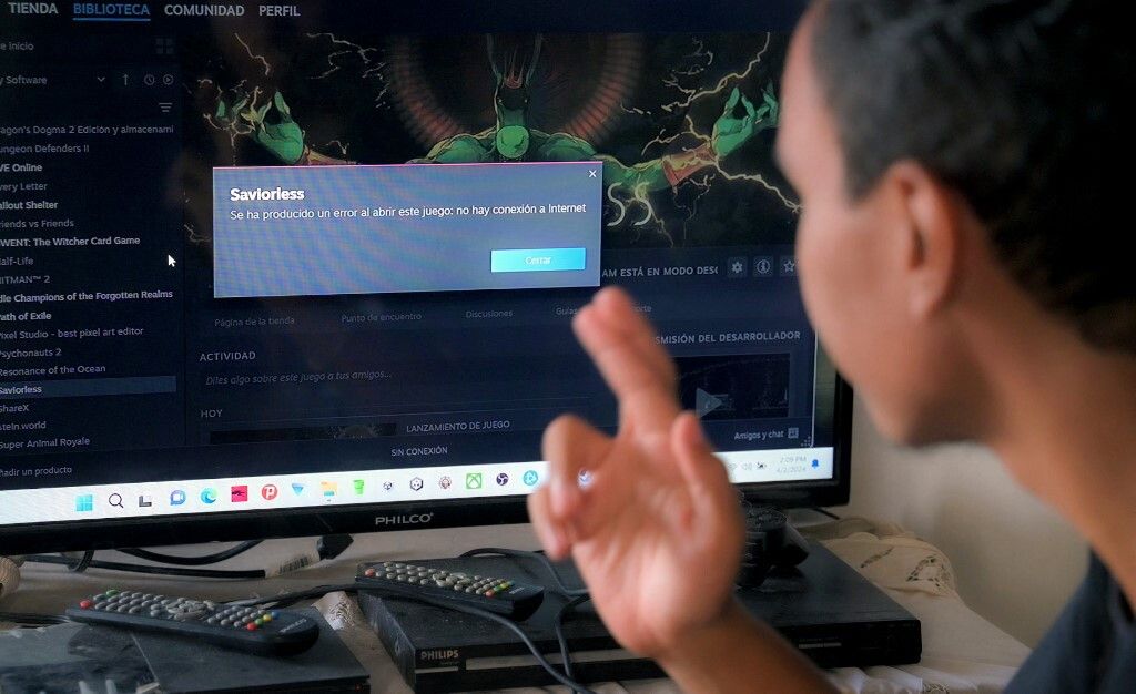 Un bug fa saltare internet in tutto il mondo, aeroporti e treni nel caos