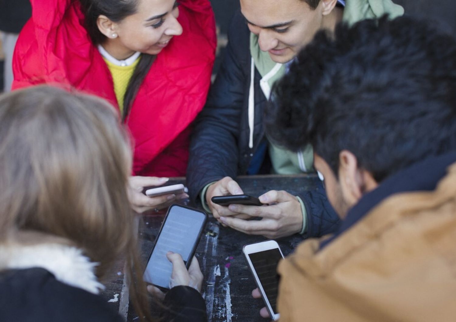 telefonia crolla uso sms esplode consumo gigabit