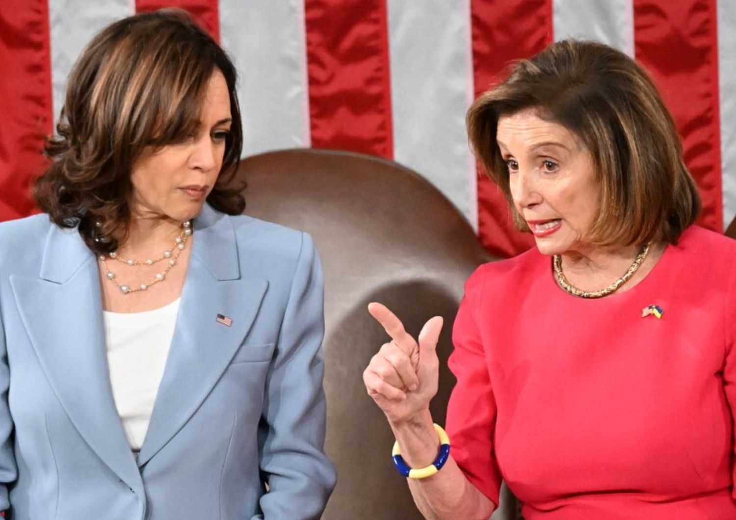 Kamala Harris e Nancy Pelosi