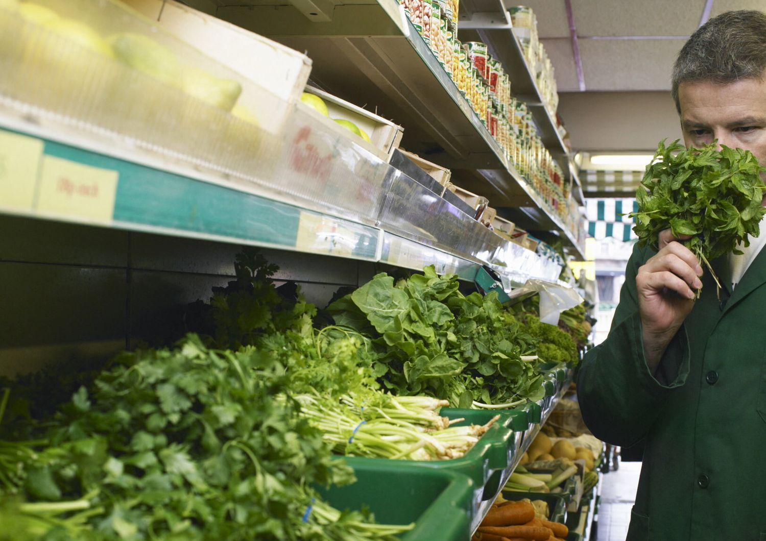 Un negozio di generi alimentari a Londra