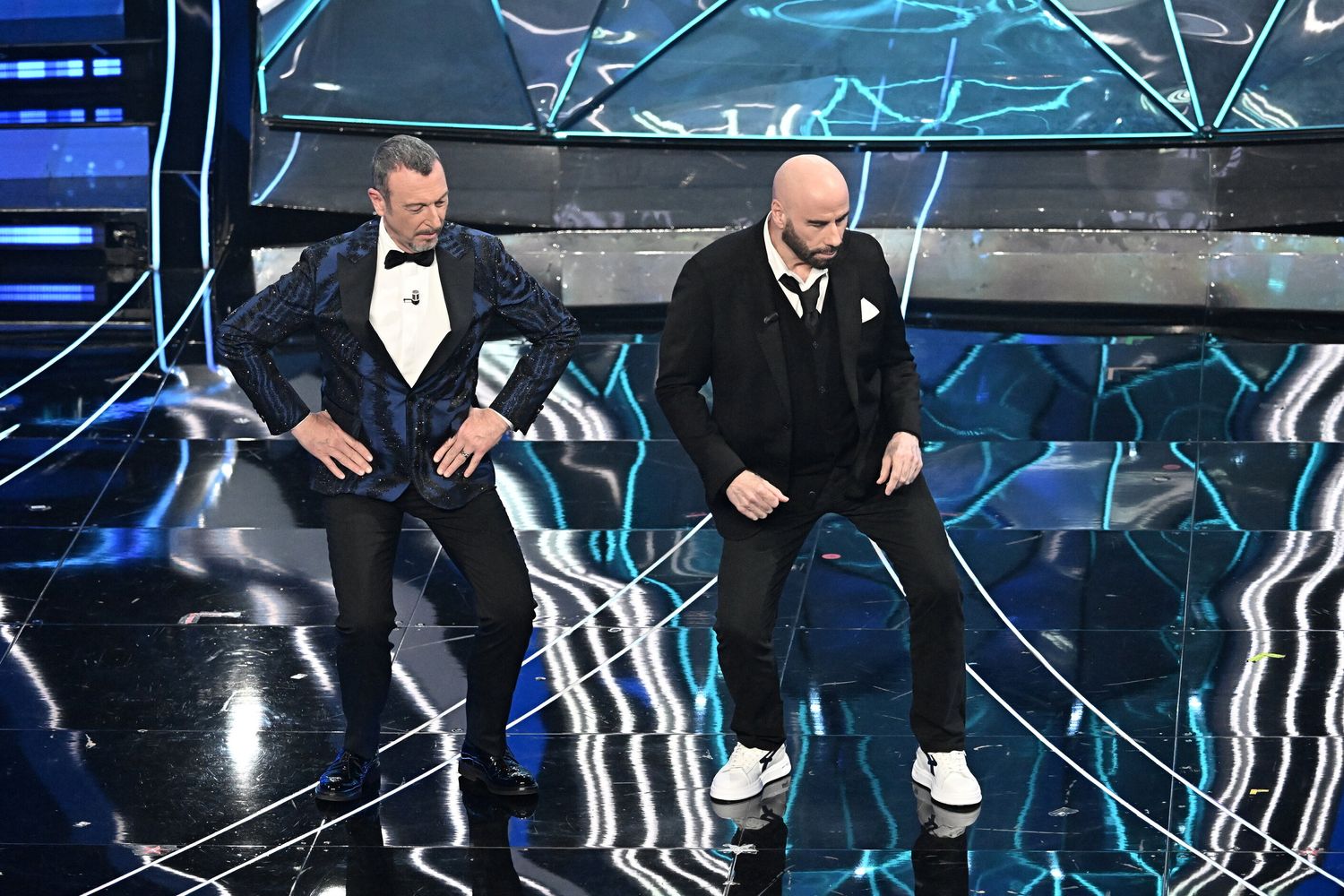 Sanremo 2024 - Amadeus e John Travolta