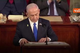 Netanyahu al Congresso Usa, l'applauso per il premier israeliano al termine del suo discorso