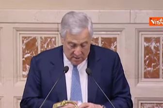 Tajani: "Conferma a Von der Leyen per impegno a rivedere blocco auto non elettriche da 2035"