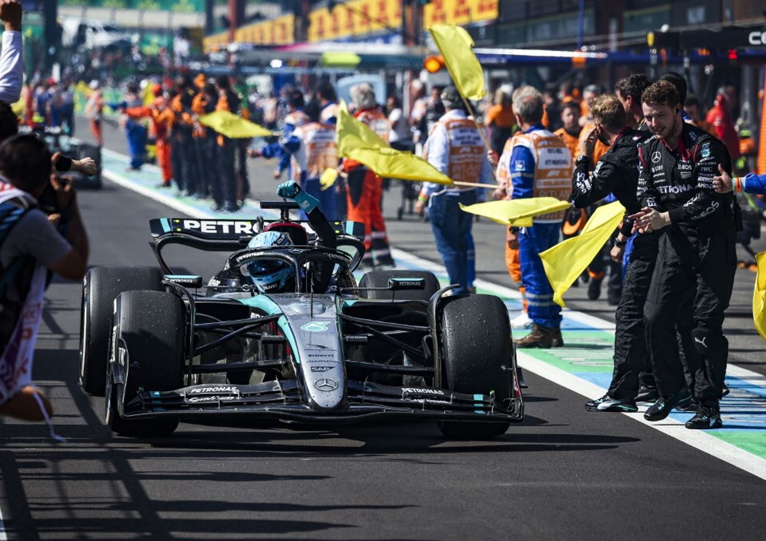 formula 1 belgio vince russell su hamilton quarto leclerc