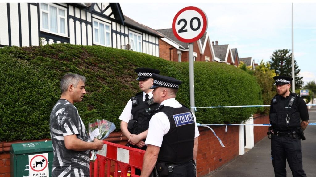 Due bambini morti accoltellati e 9 feriti in un centro per l'infanzia vicino a Liverpool. Fermato un 17enne