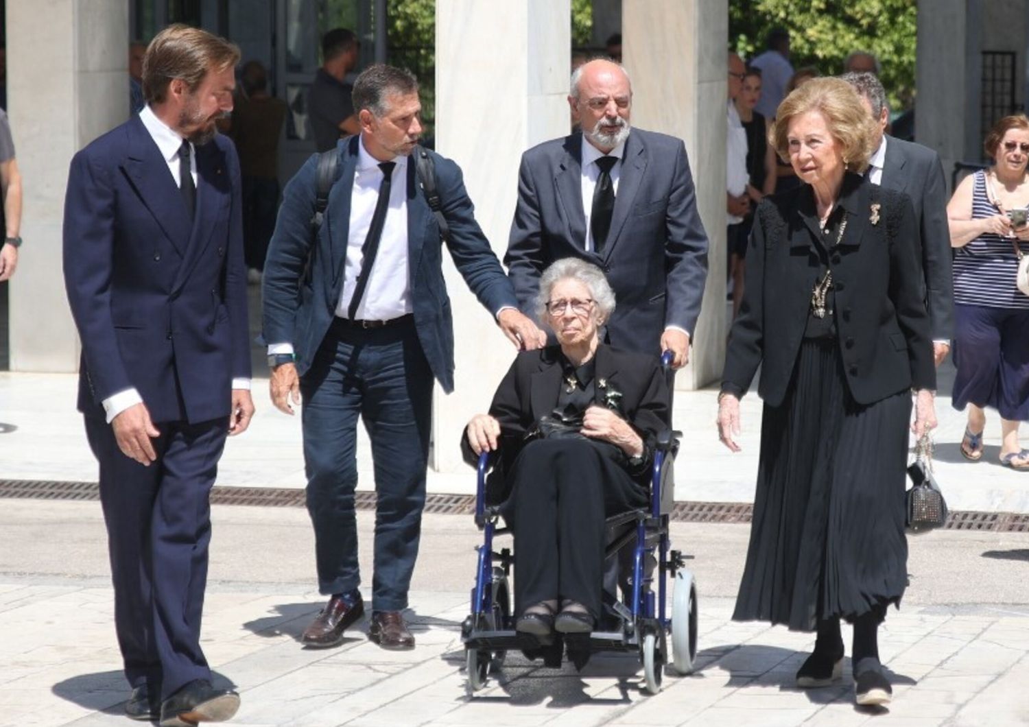 La Regina Sofia al funerale del Principe Michele di Grecia e Danimarca