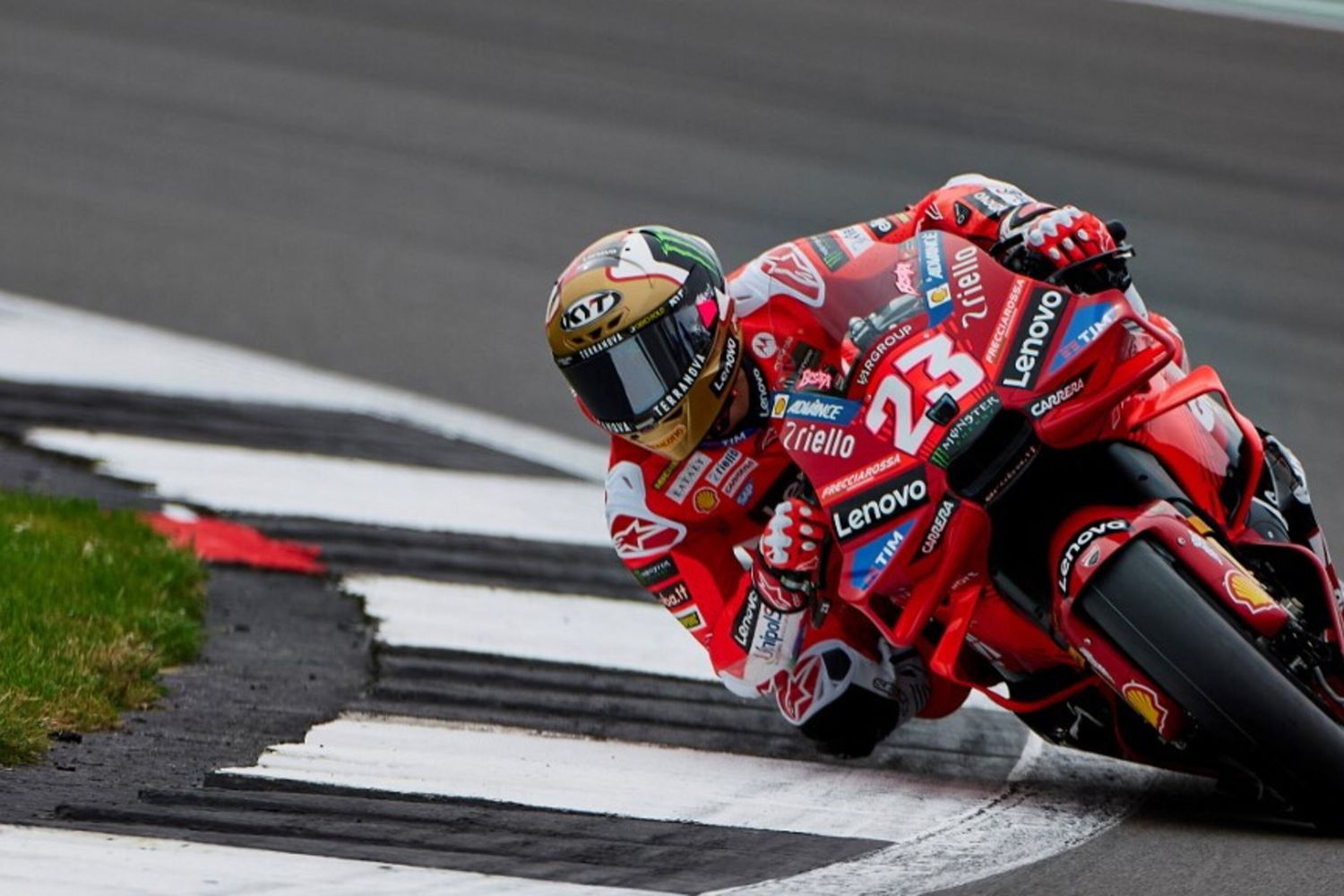 Enea Bastianini sul circuito di Silverstone