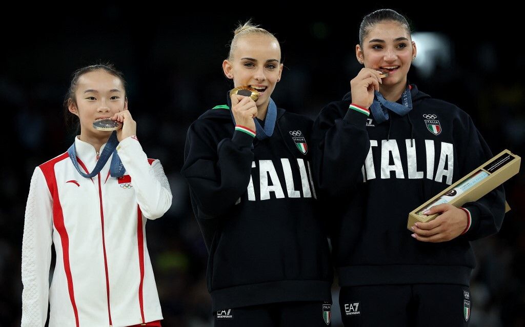 Alice D'Amato (oro) e Manila Esposito (bronzo) sul podio