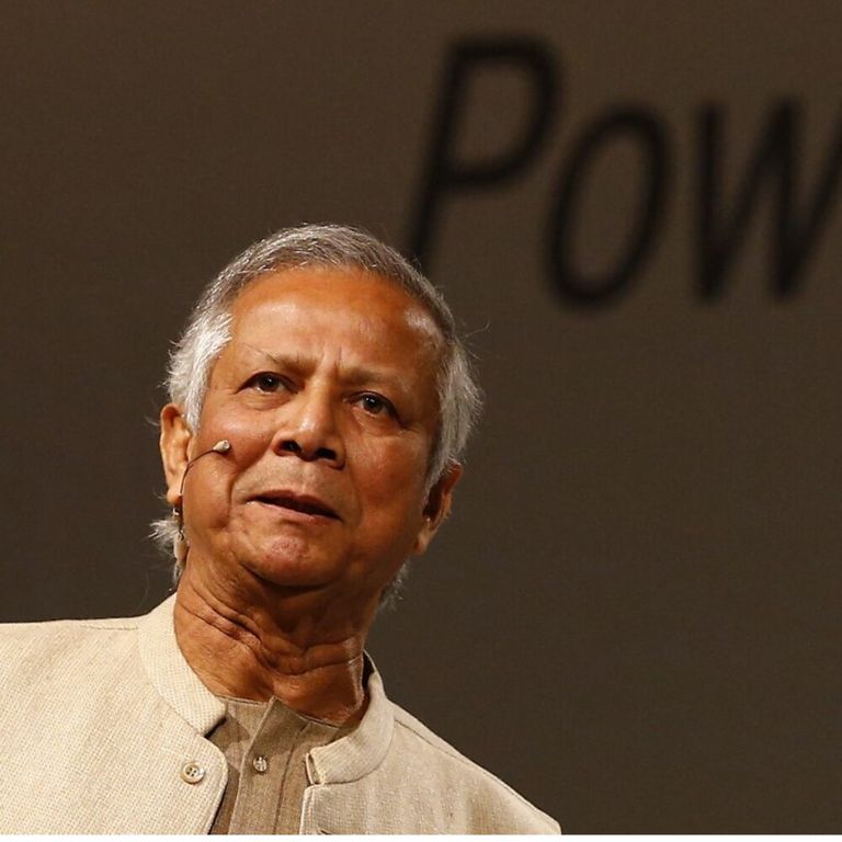 bangladeshi studenti vogliono il nobel yunus come capo del governo