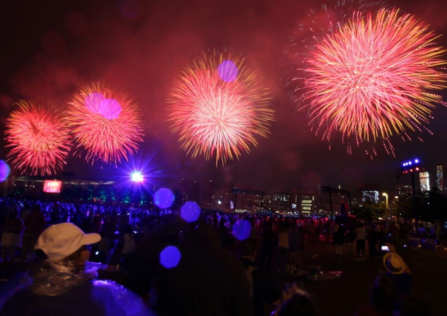 fuochi artificio 4 luglio 2023 hanno inquinato aria a new york