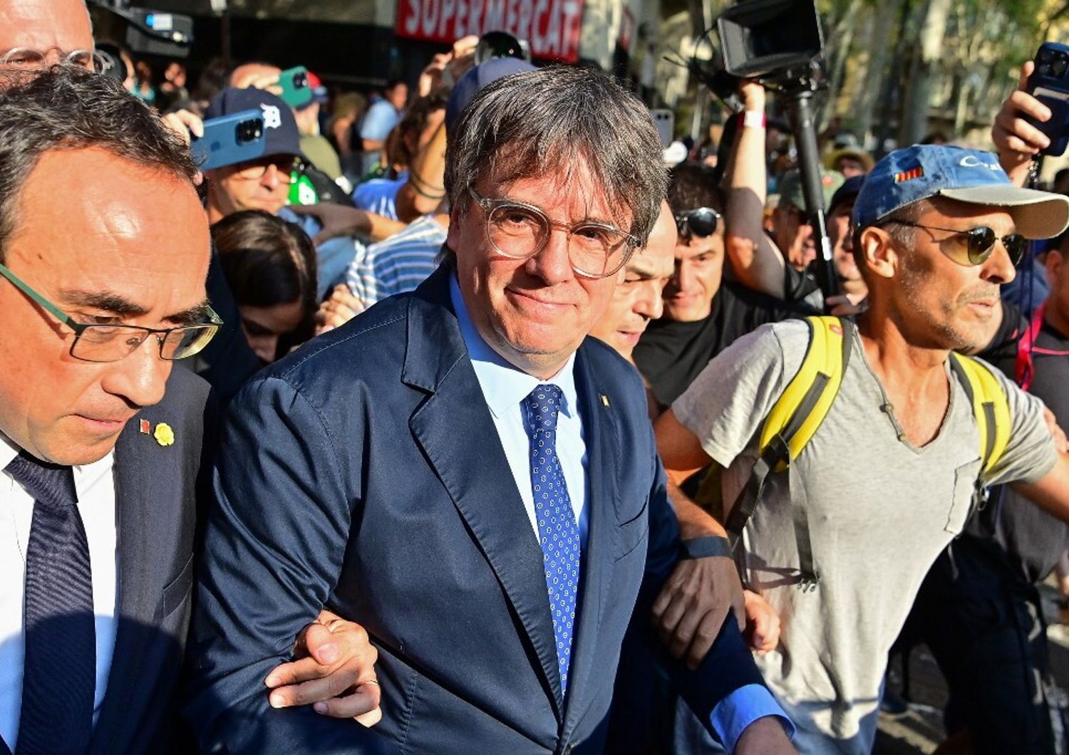 rientro puigdemont barcellona dopo esilio