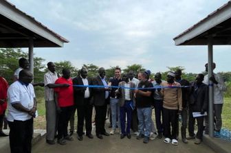 Cérémonie d’inauguration d'un nouveau marché près du camp de réfugiés de Magburu, dans le nord de l'Ouganda.