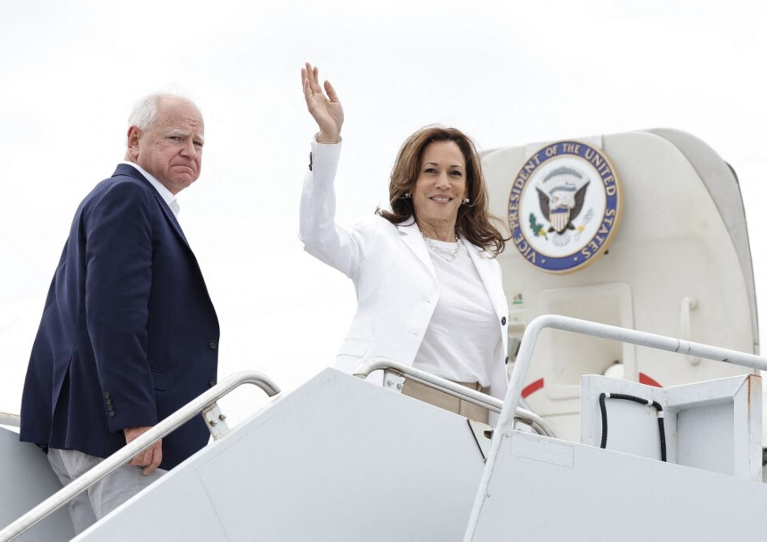 Kamala Harris e Tim Walz