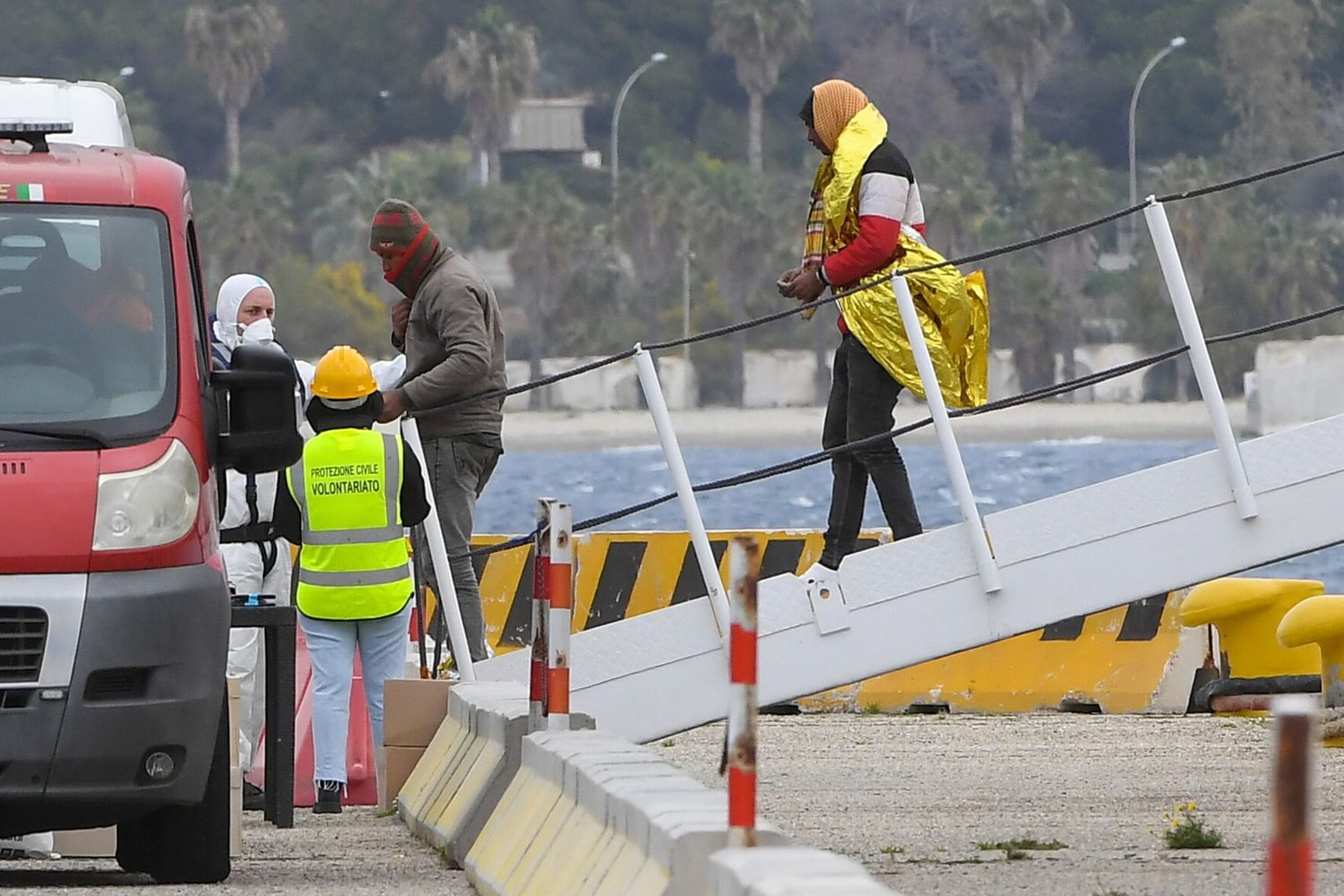 Uno sbarco di migranti da Lampedusa