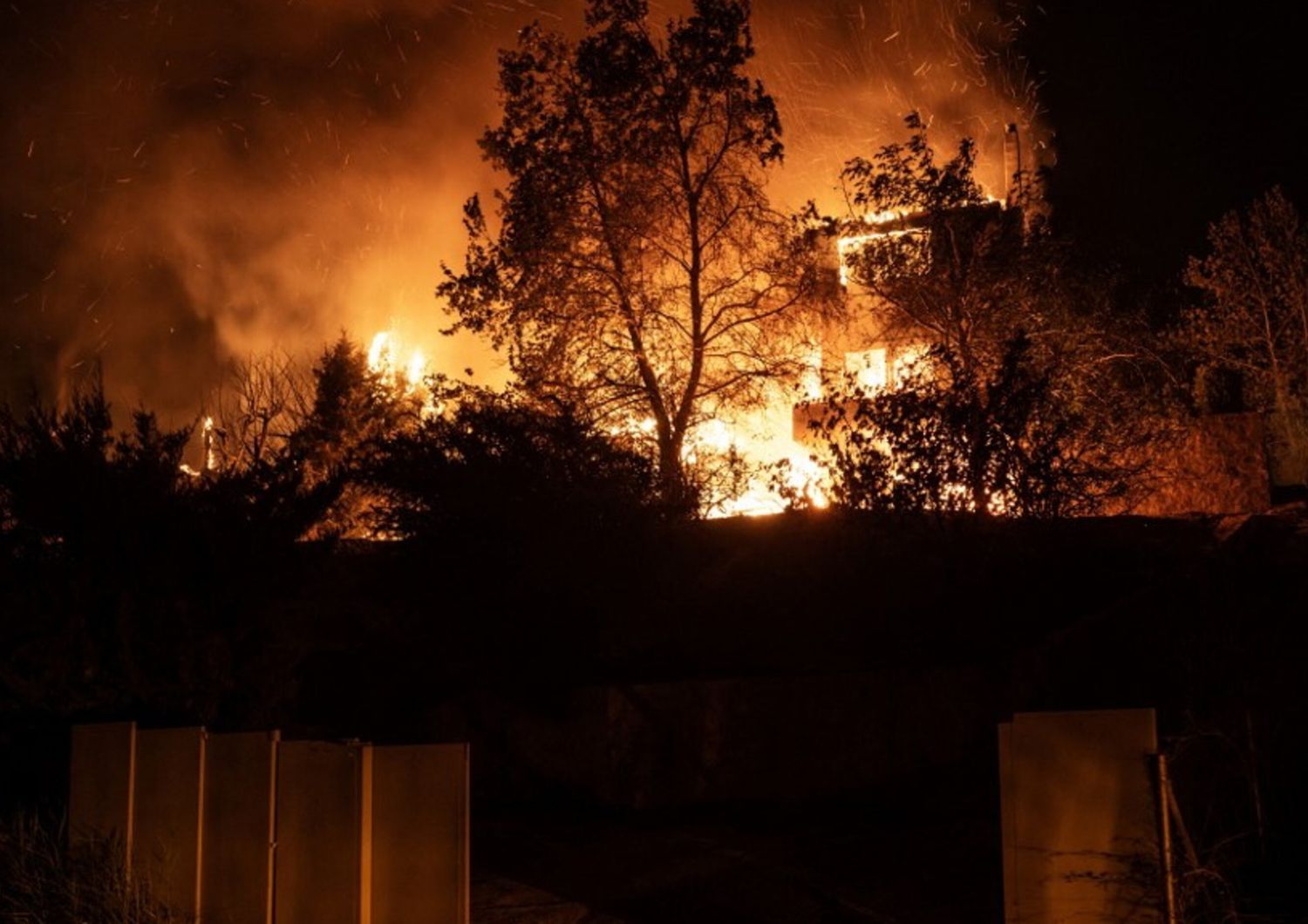 Incendio ad Atene