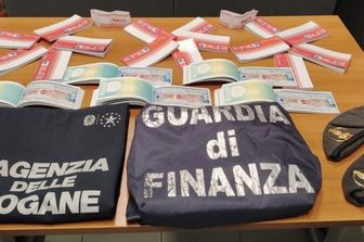 sequestrati chiasso 10 milioni dollari a pensionato