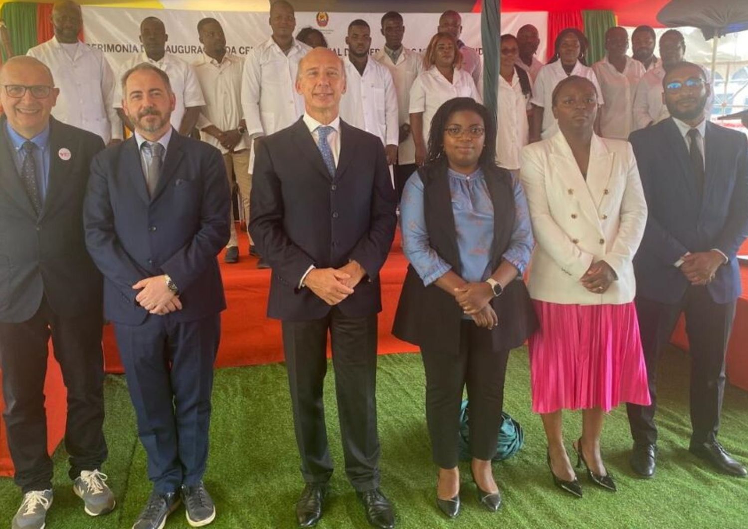 L'Ambassadeur d'Italie au Mozambique, Gianni Bardini, à l'inauguration des urgences de l'hôpitale de Beira.