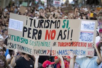 Manifestazione contro Overturism