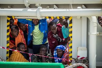 &nbsp; Sicilia sbarco migranti &nbsp;