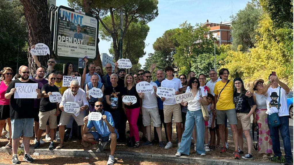 Ferragosto al Palo della Morte, il raduno dei fan di Carlo Verdone